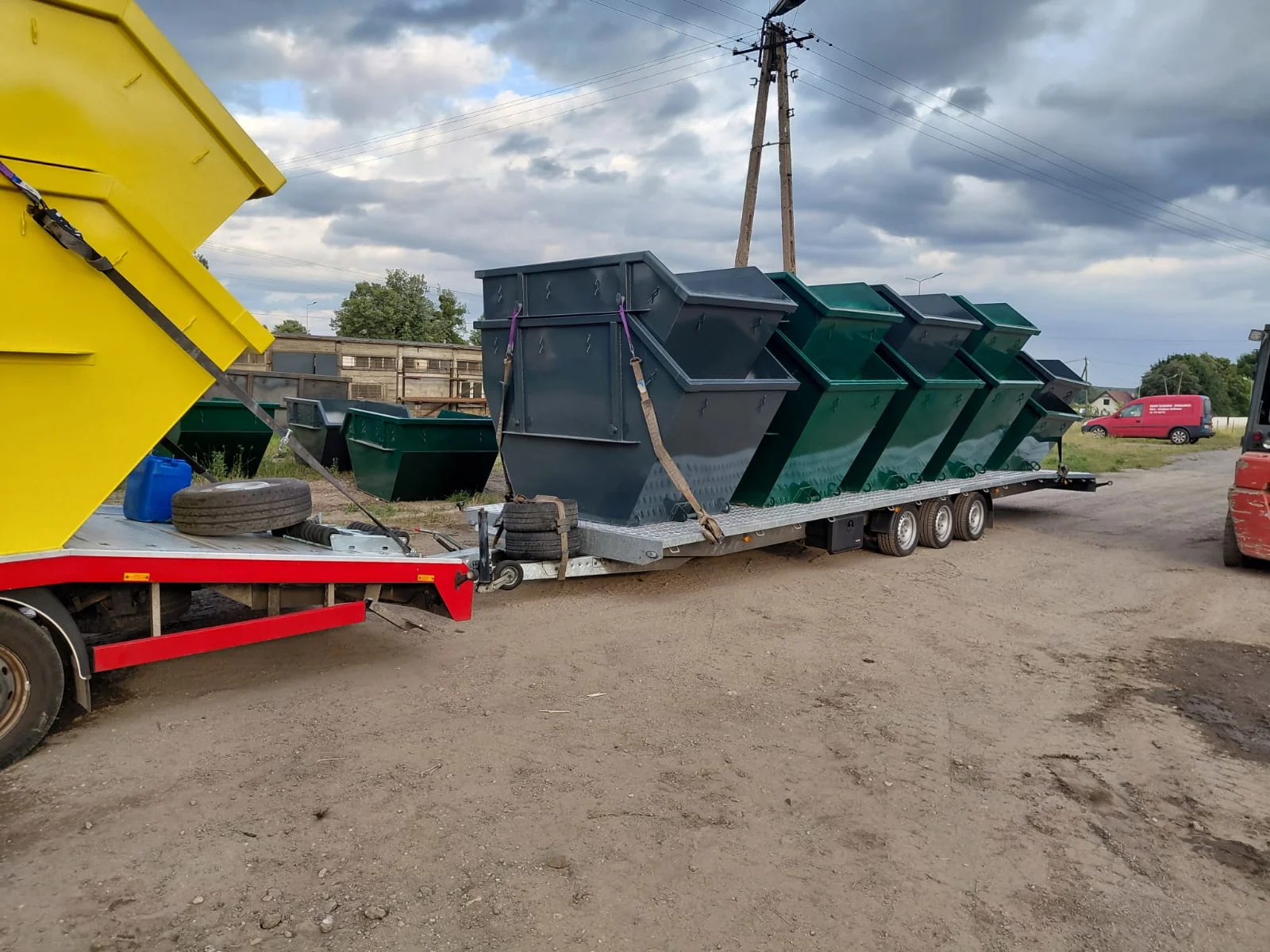 Kontenery Multicar transport